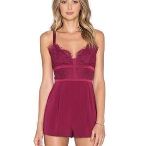 Keepsake Interlude Lace Berry Romper Size XS
